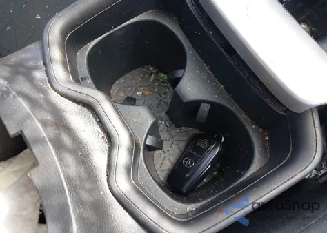 2021 Toyota Rav4 Xle из США, поврежденный, VIN 2T3P1RFV0MW227760